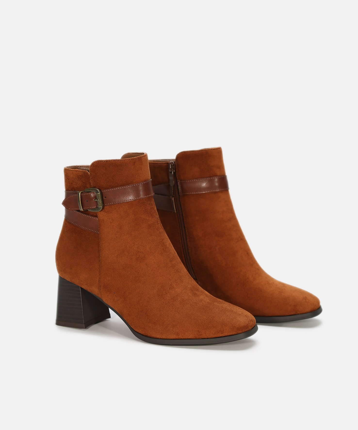 Botines marrones tac&oacute;n hebilla image number null